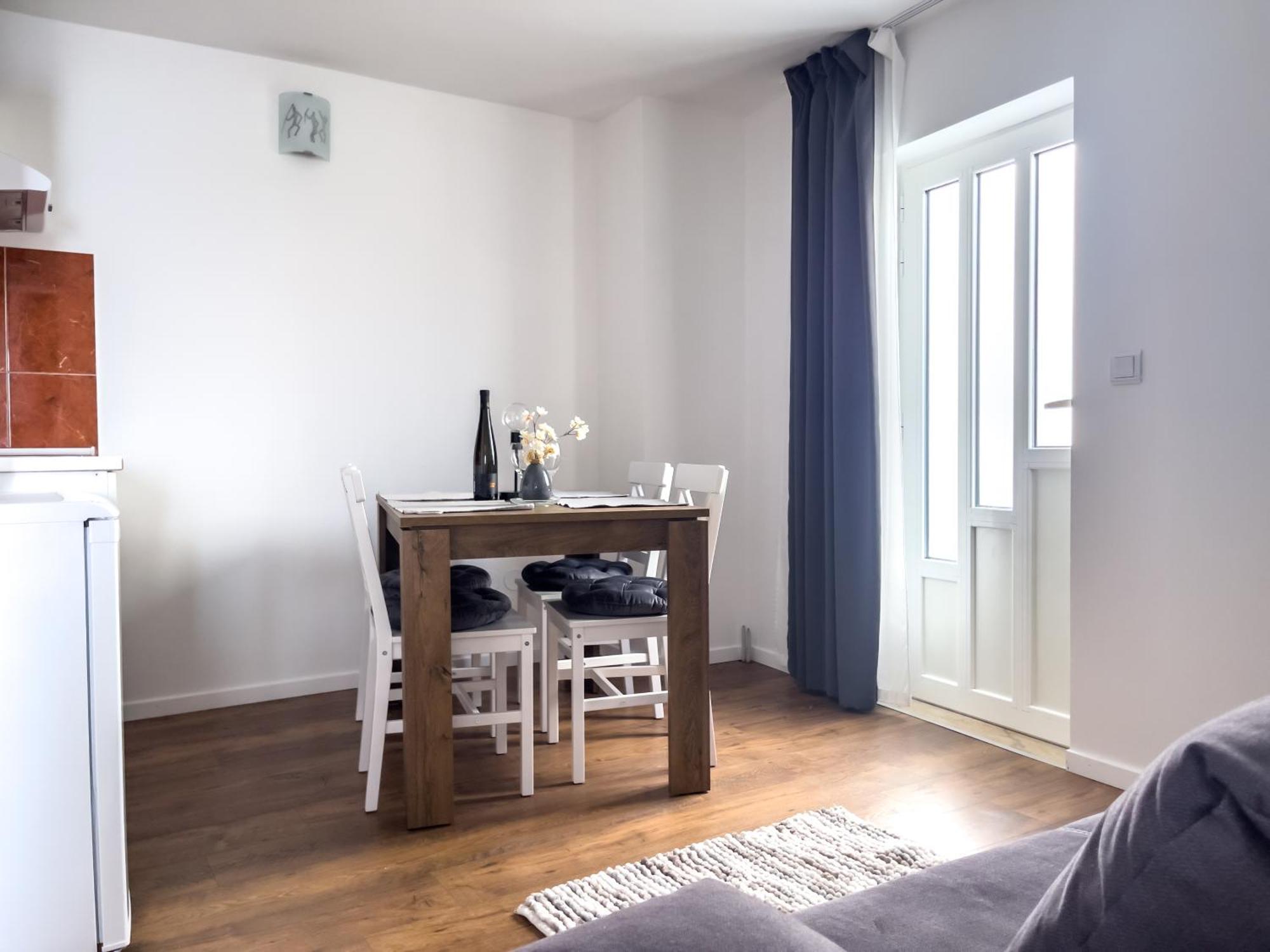Apartments Goro Подстрана Екстер'єр фото
